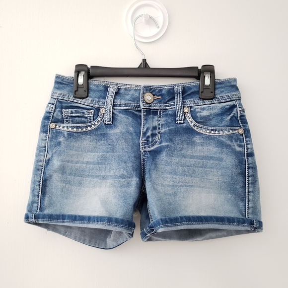 jean bum shorts
